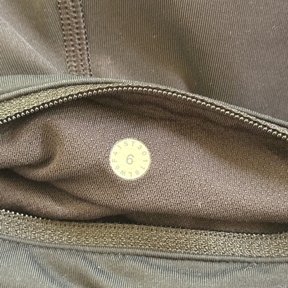 Lululemon Athletica Black Leggings - Picture 4 of 4